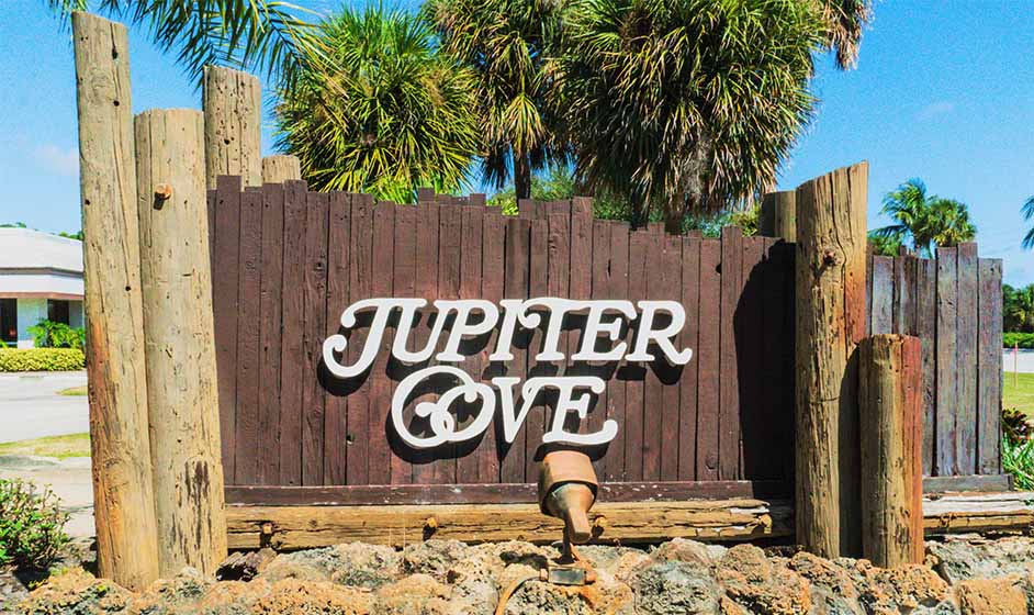 Jupiter Cove