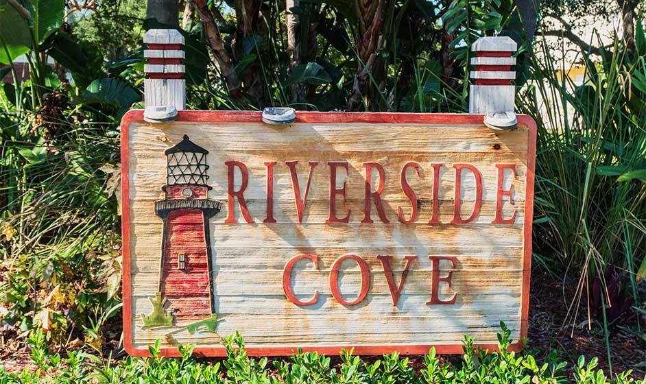 Riverside Cove / Coppola Villas