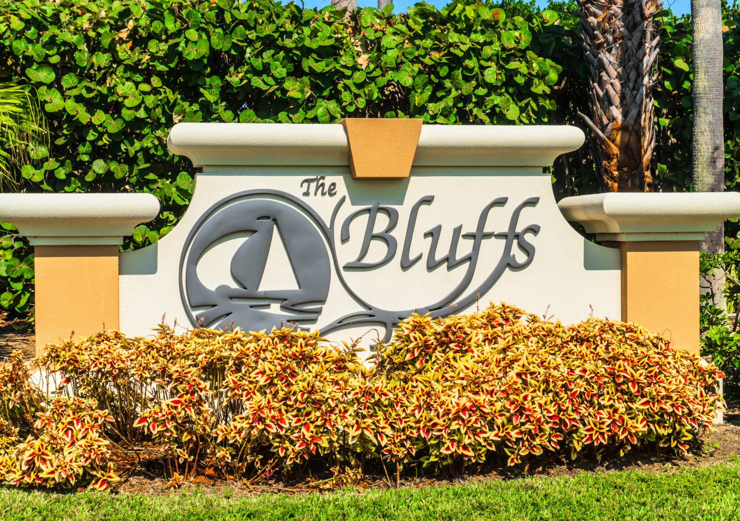 The Bluffs Master Community